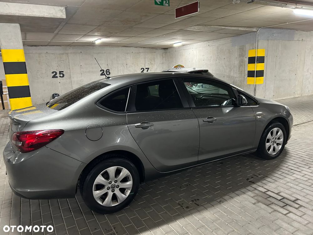 Opel Astra - 6