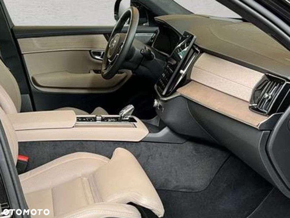 Volvo XC 90 - 13