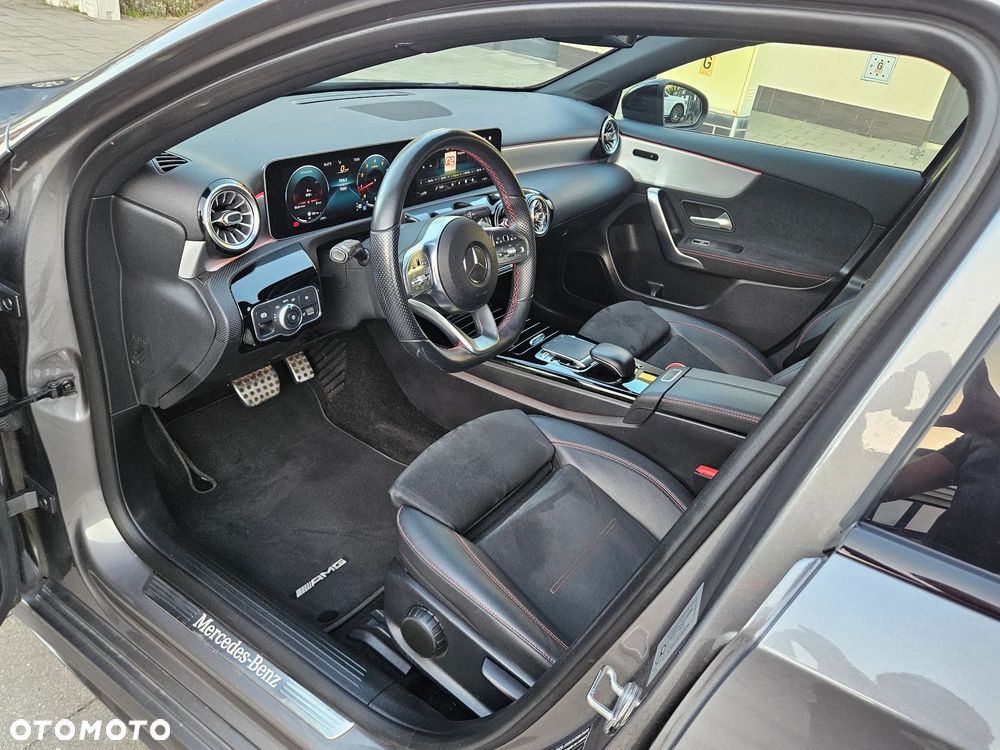 Mercedes-Benz Klasa A 250 AMG Line 7G-DCT - 7