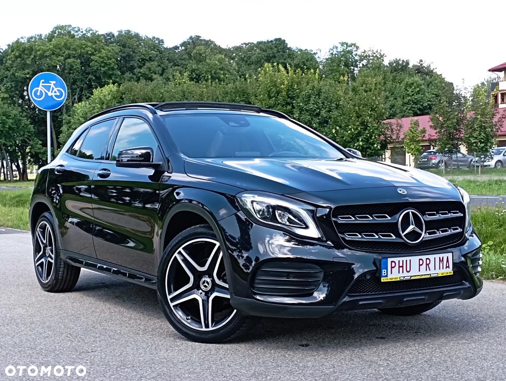 Mercedes-Benz GLA - 13