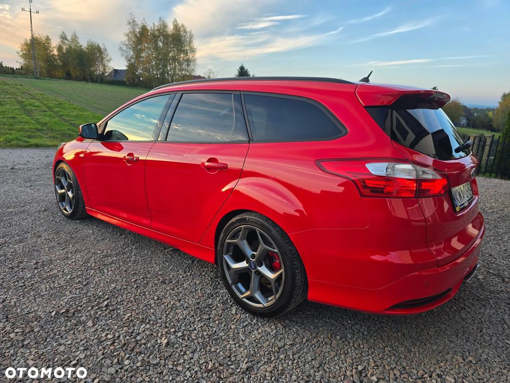 Ford Focus 2013 photo 4