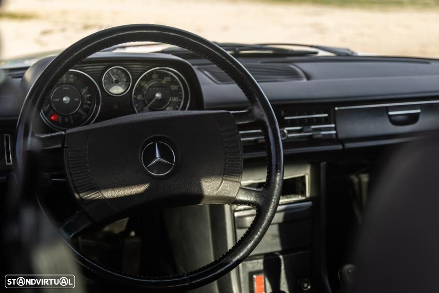 Mercedes-Benz W114/W115 (1968-1974) - 34
