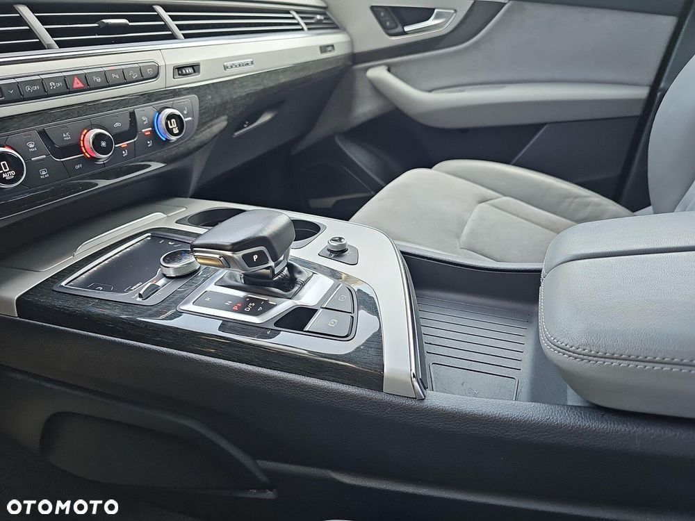 Audi Q7 - 21