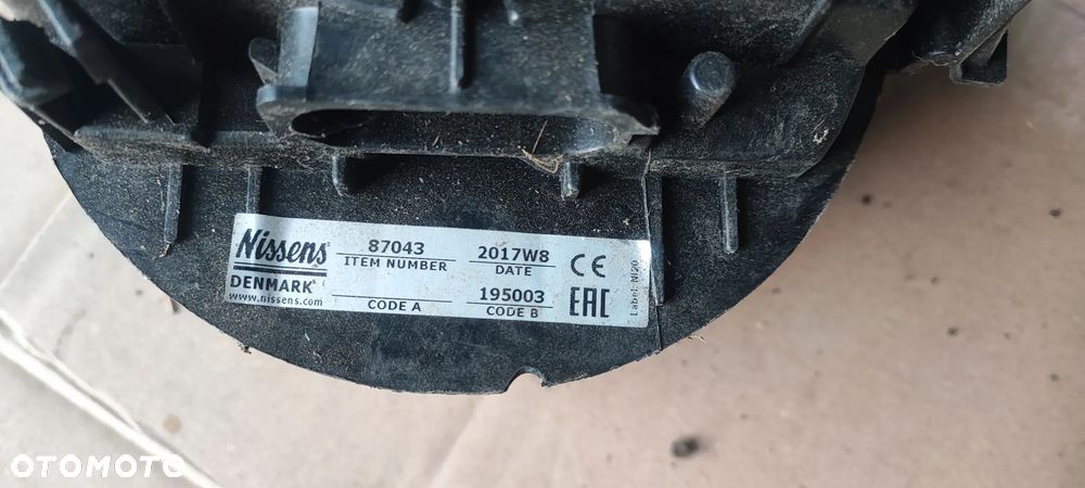 DMUCHAWA WENTYLATOR NAWIEWU 87043 NISSENS megane II scenic - 3