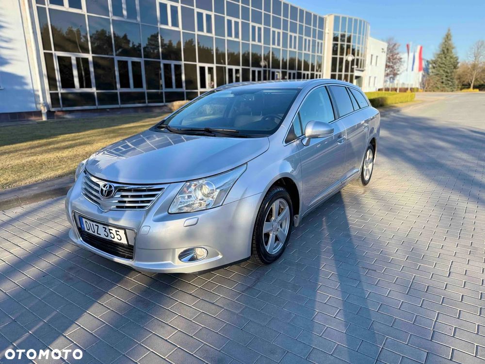 Toyota Avensis - 29