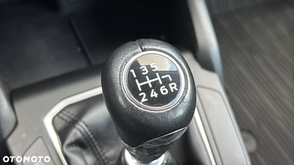 Ford Focus 1.0 EcoBoost Trend - 16