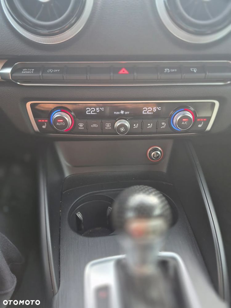 Audi A3 Sportback 2.0 TDI S tronic S line Sportpaket - 26