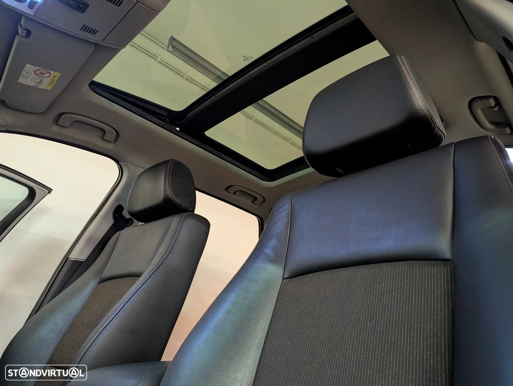 BMW X1 sDrive16d Sport Line - 8