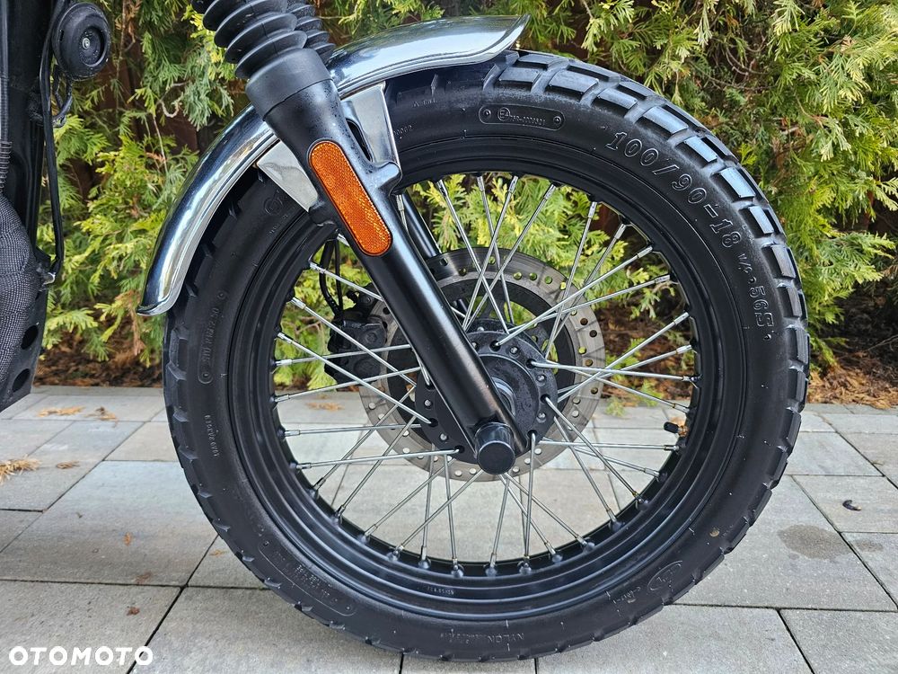 Brixton Cromwell - 19