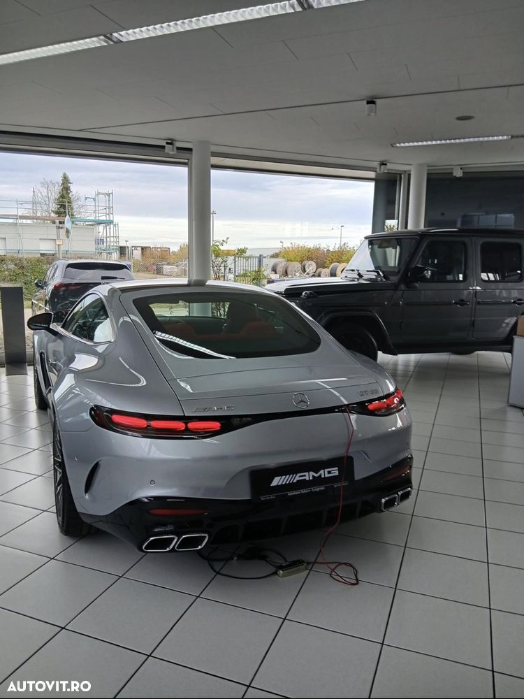 Mercedes-Benz AMG GT - 6