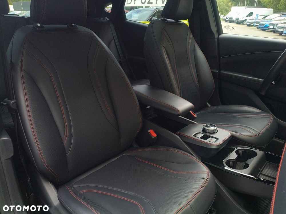 Ford Mustang Mach-E 98kWh AWD - 31
