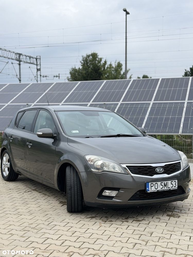 Kia Ceed - 17