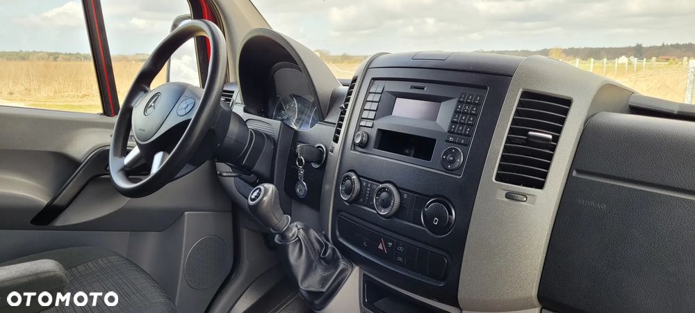 Mercedes-Benz Sprinter - 27