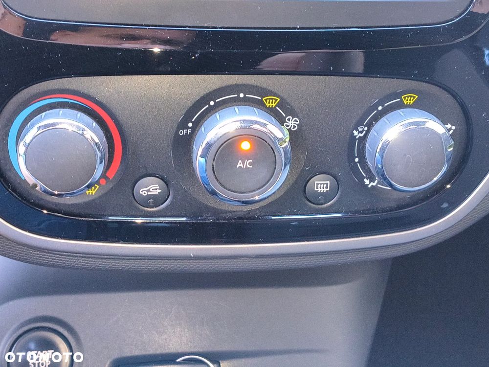 Renault Captur - 26
