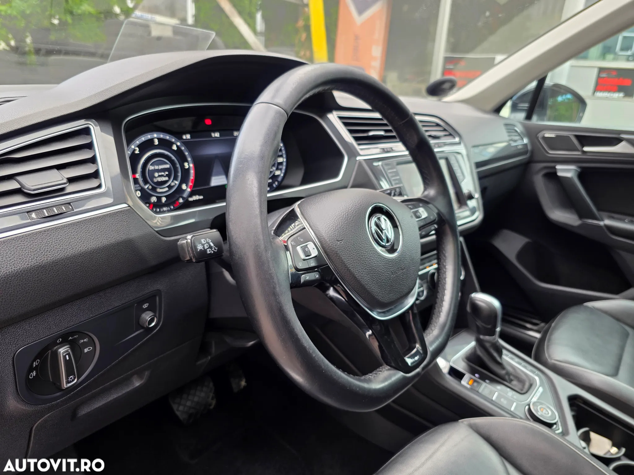 Volkswagen Tiguan 2.0 TDI 4Mot DSG Comfortline - 14
