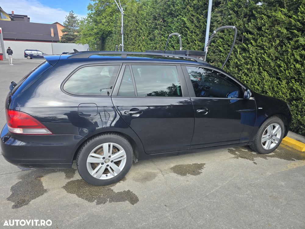 Volkswagen Golf 1.6 TDI DPF Trendline - 11
