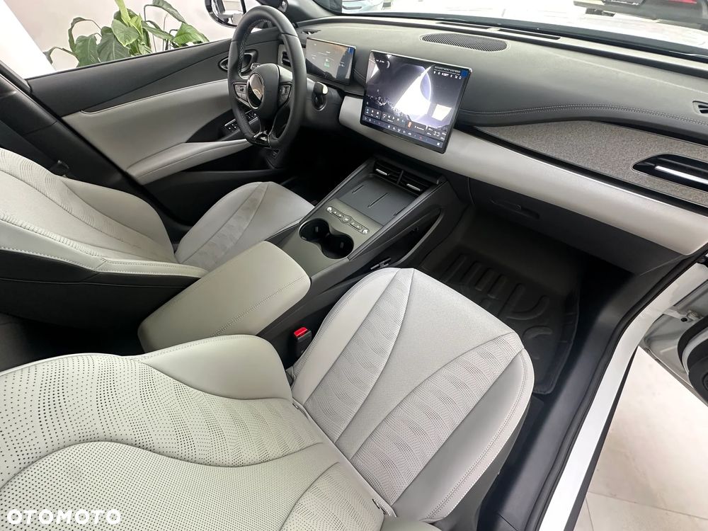 BYD Seal 6 - 11