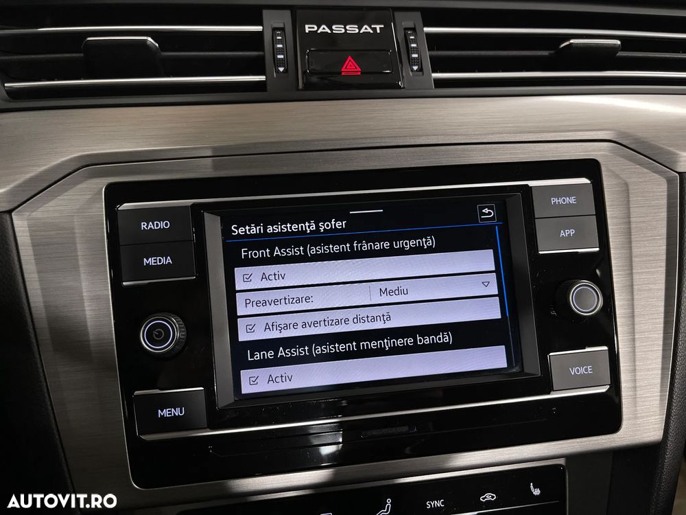 Volkswagen Passat 1.5 TSI ACT Advance - 16