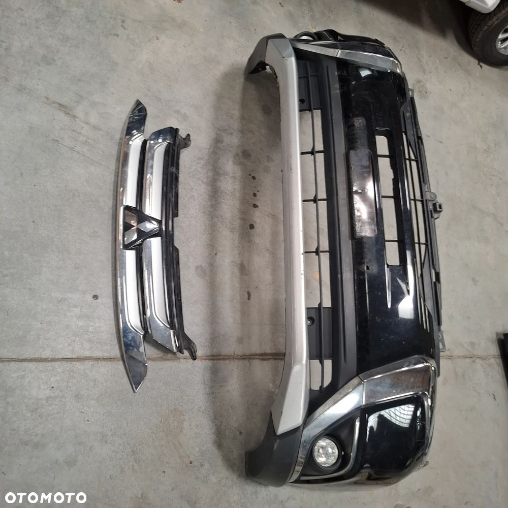 MITSUBISHI OUTLANDER III 3 15- LIFT ZDERZAK PRZÓD KOMPLETNY CHROMY x42 czarny w kolor demontaz - 9