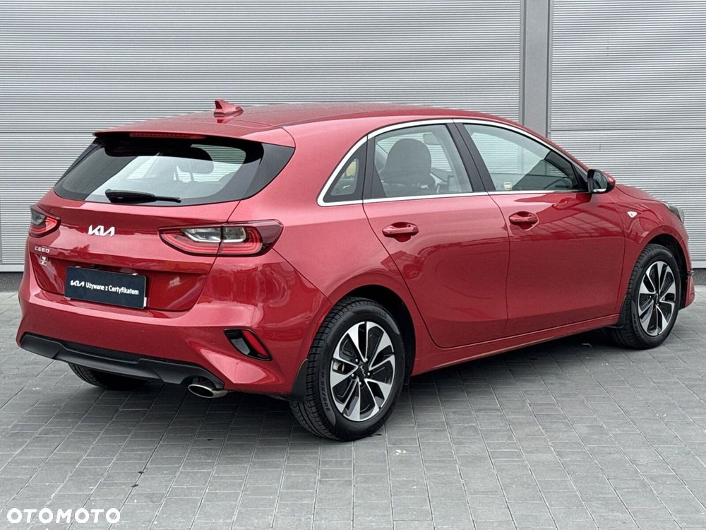 Kia Ceed 1.5 T-GDI M - 10