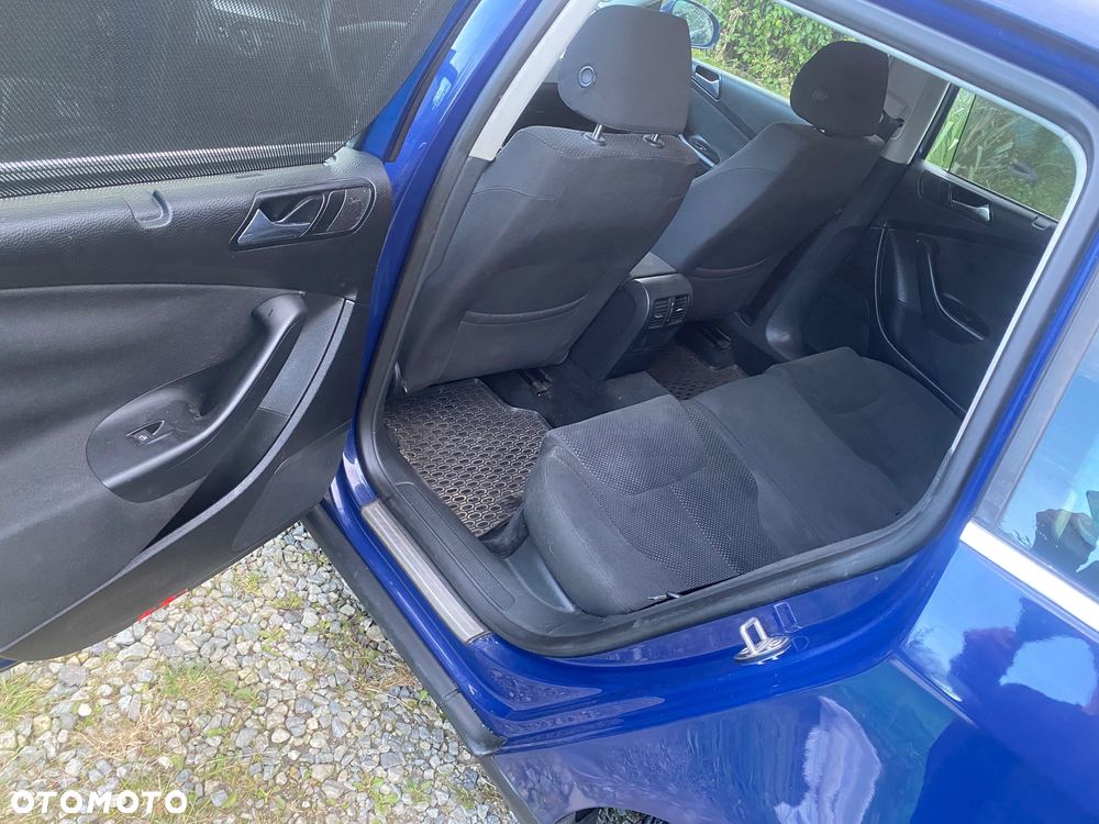 Volkswagen Passat 2.0 FSI Comfortline - 9