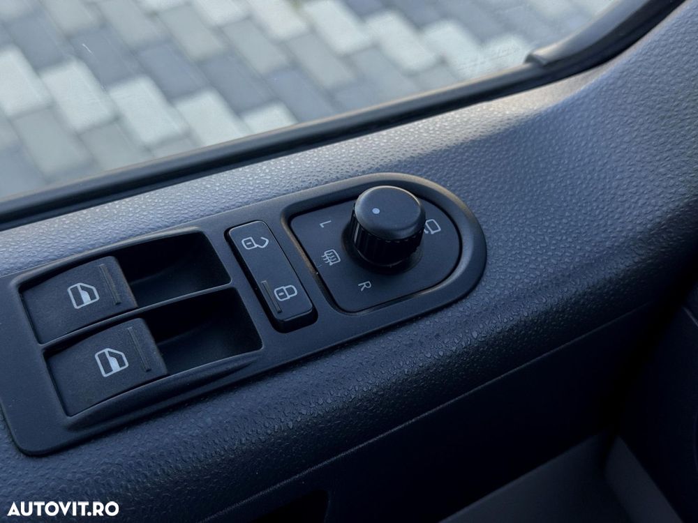 Volkswagen transporter - 12