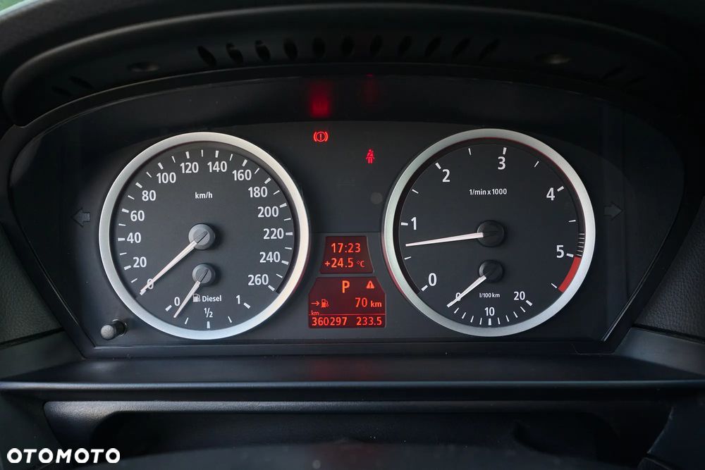 BMW Seria 5 535d Touring - 14