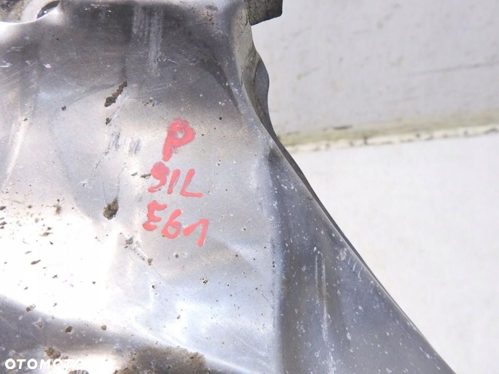 ŁAPA SILNIKA PRAWA BMW E61 2.5i 6770940 - 2