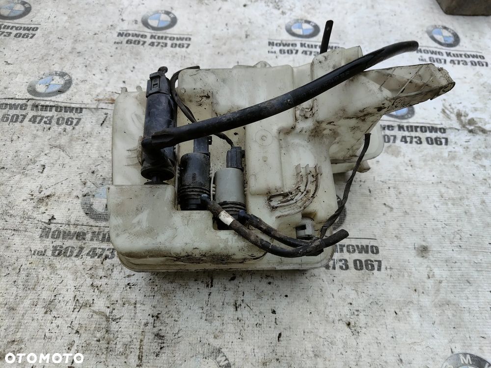 BMW E61 Zbiornik płynu spryskiwaczy Xenon 3 pompki - 3
