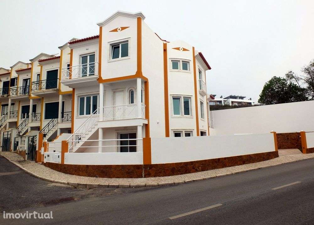 Moradia T4 Renovada com Vista Mar e Churrasqueira na Ericeira - Grande imagem: 2/42