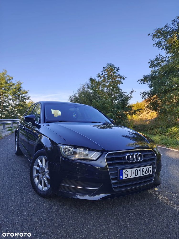 Audi A3 Sportback 1.6 TDI Attraction - 2