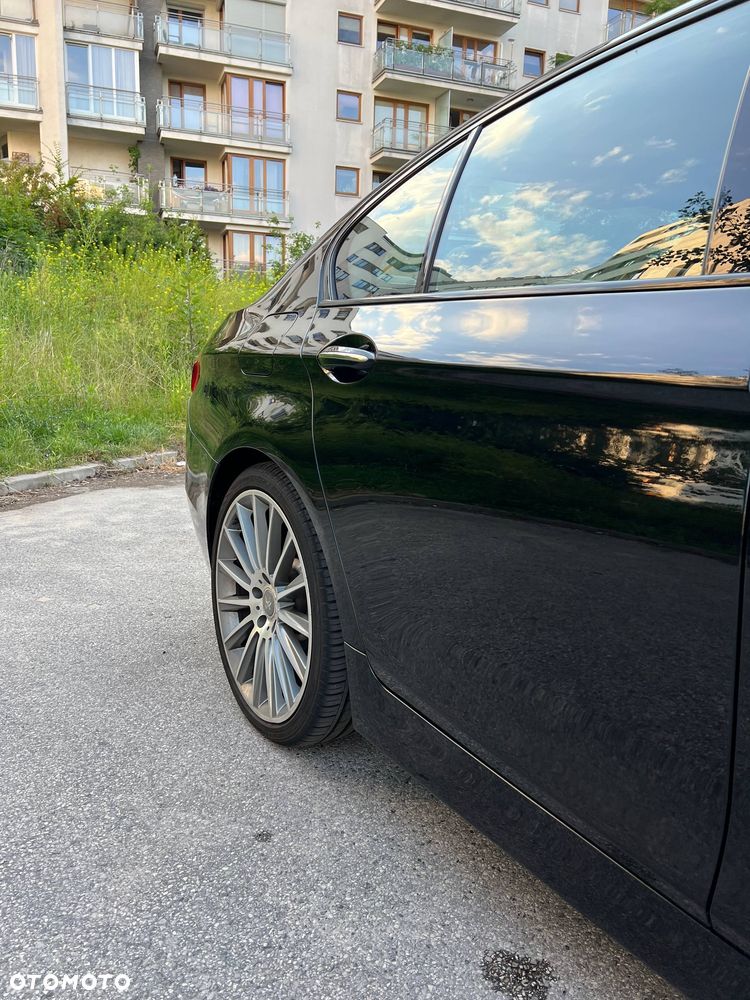 BMW Seria 5 530d xDrive Luxury Line - 9