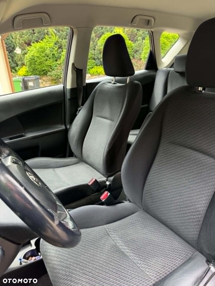 Toyota Verso S - 14