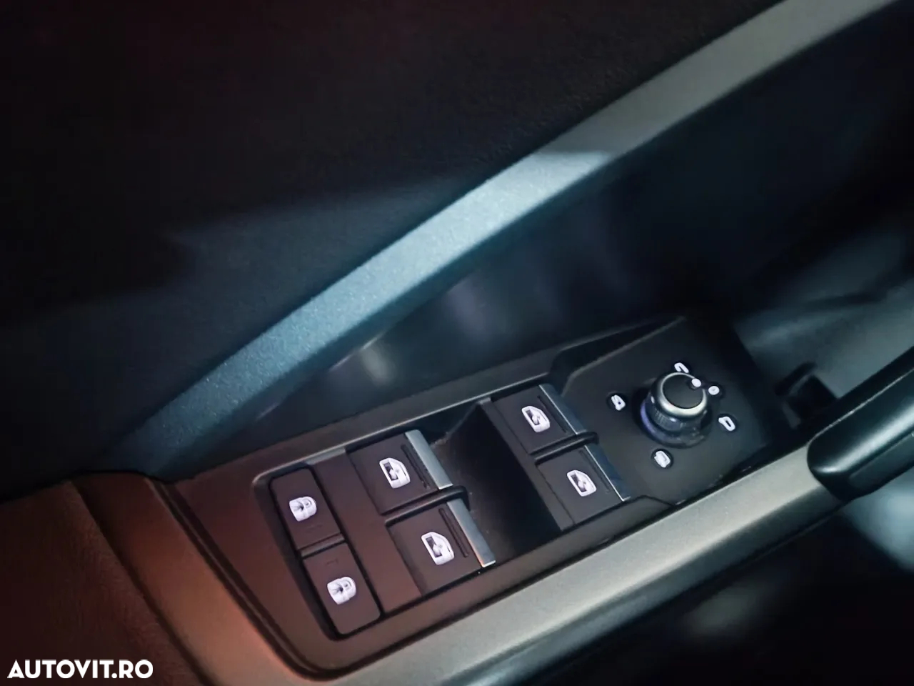 Audi Q3 35 TDI quattro S tronic S line - 22