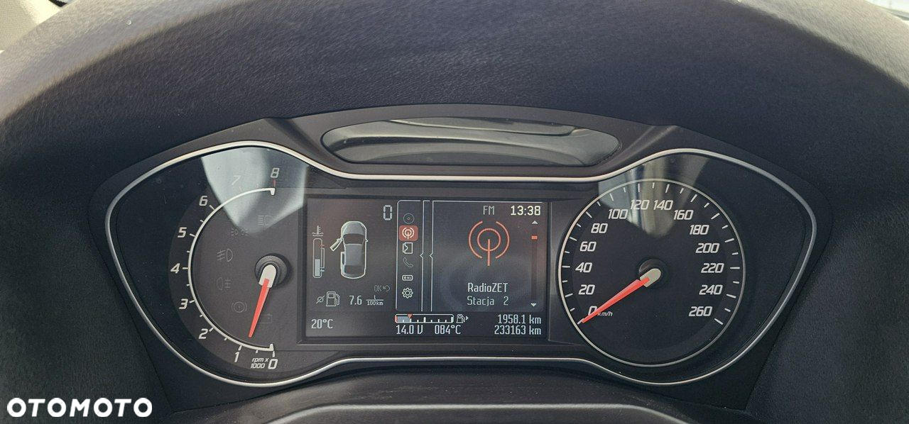 Ford Mondeo - 10