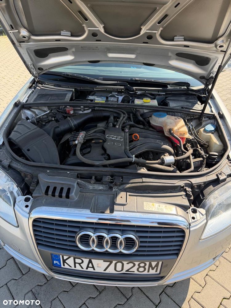 Audi A4 Limousine - 5