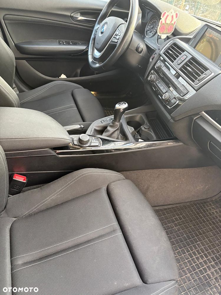 BMW Seria 1 118i - 12