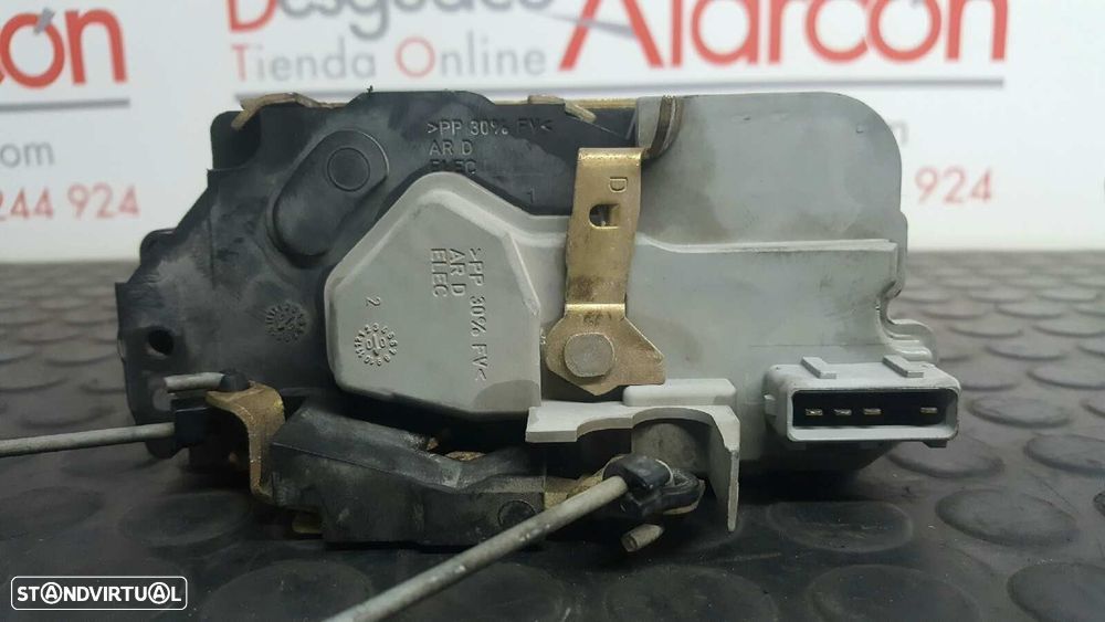 FECHADURA PORTA TRASEIRA DIREITA PEUGEOT 206 BERLINA 1.6 - 4