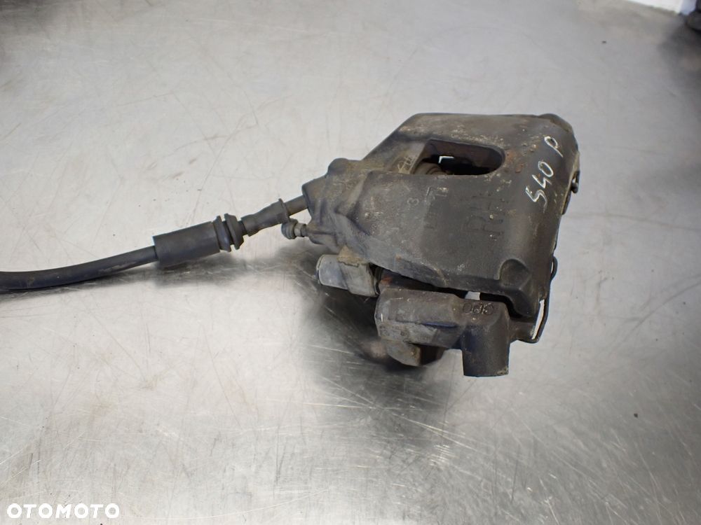 ZACISK HAMULCA PRAWY PRZÓD VOLVO S40 II 2.0 - 3