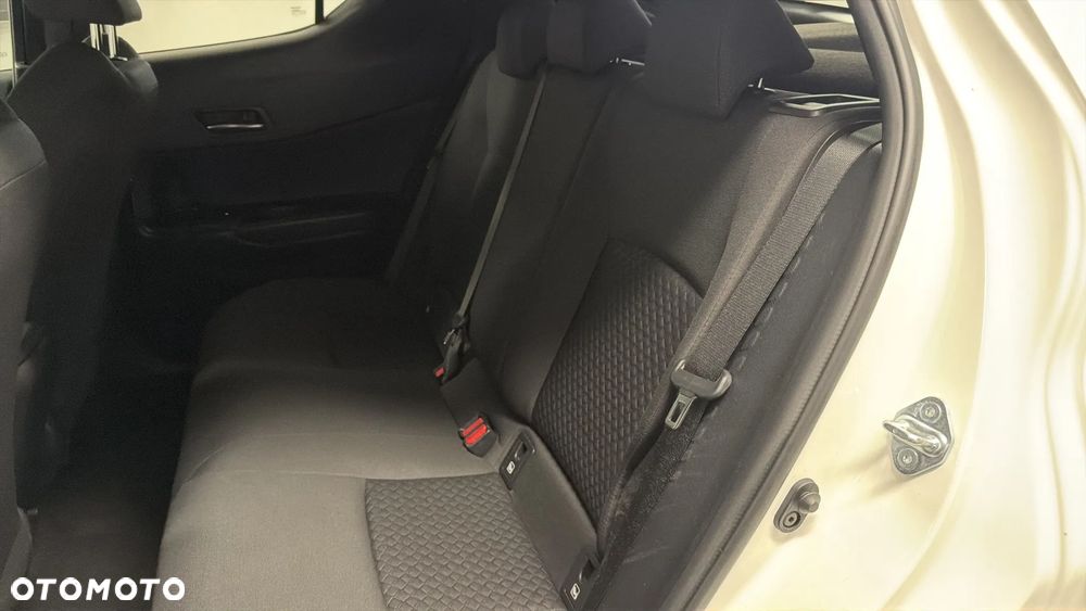 Toyota C-HR Flow - 22