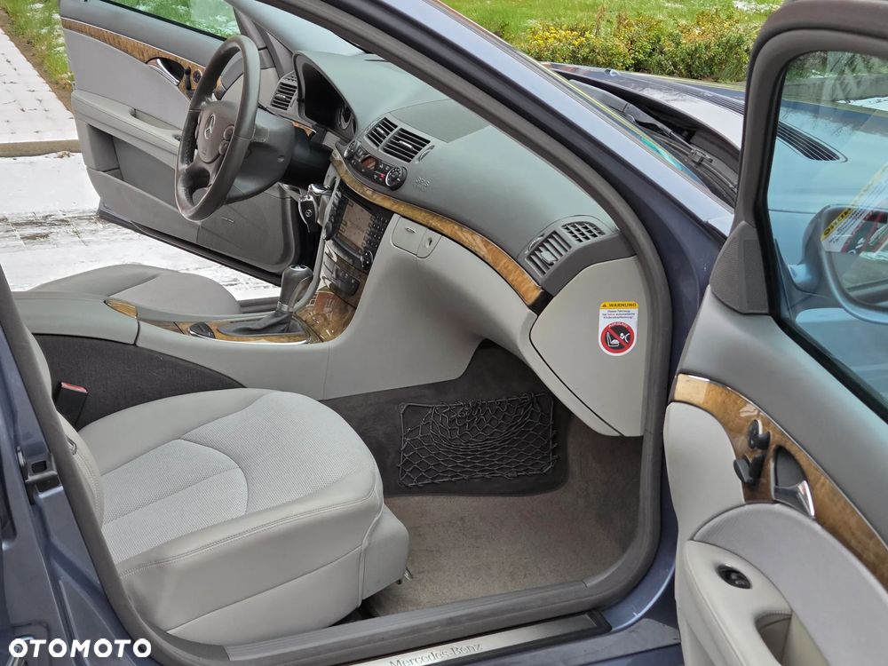 Mercedes-Benz Klasa E 320 CDI 4Matic Automatik Avantgarde DPF BusinessEDITION - 18