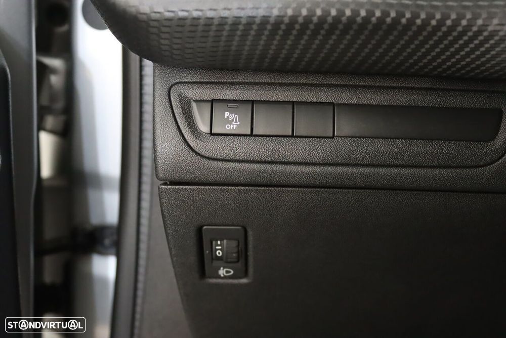 Peugeot 208 1.2 PureTech Style - 17