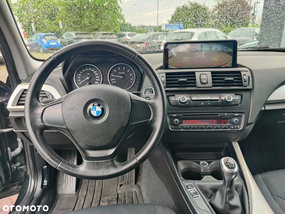 BMW Seria 1 116i - 16
