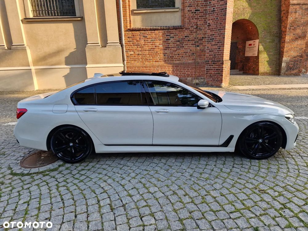 BMW Seria 7 740Li - 3