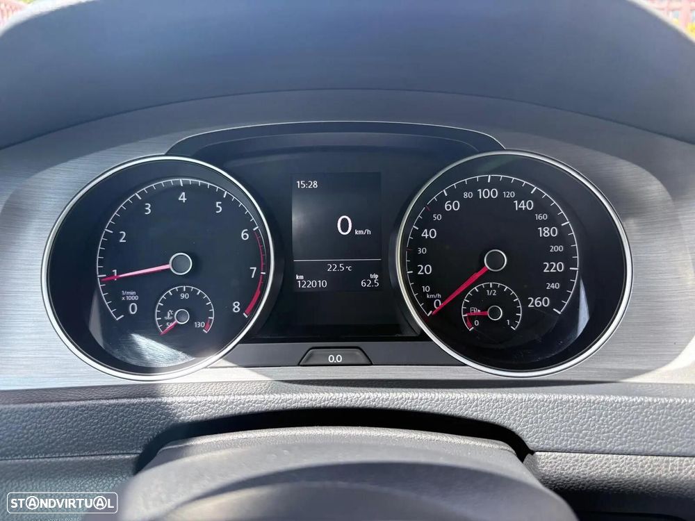 VW Golf 1.0 TSI Trendline - 42