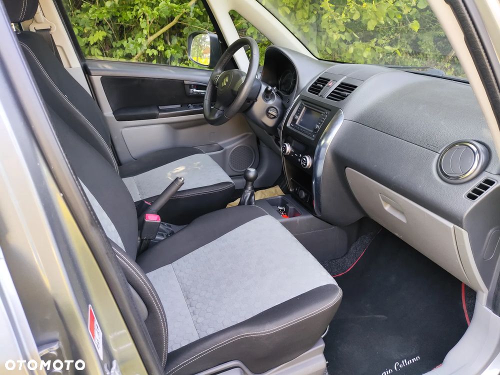 Suzuki SX4 1.6 Premium 4WD - 15