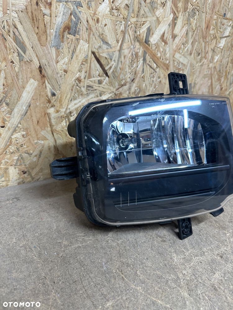 VW T-CROSS 2GM HALOGEN PRAWY 2GM941662B - 2