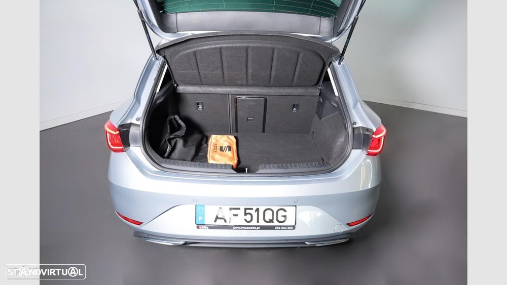 SEAT Leon 1.5 TSI e-Hybrid FR DSG — fotografia 18