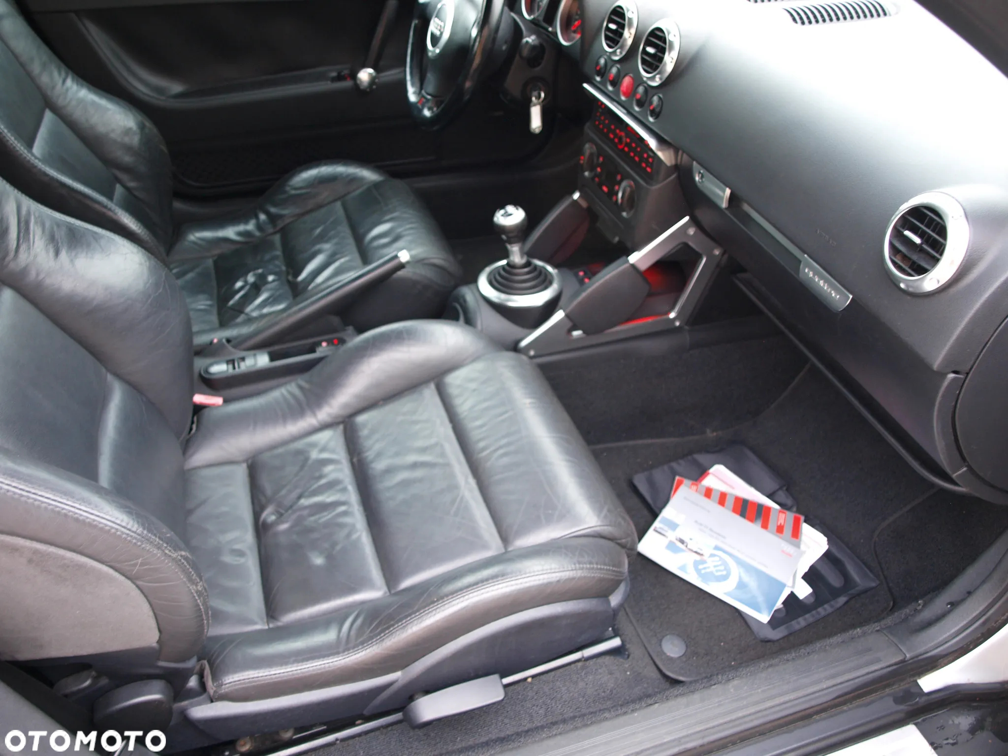 Audi TT Roadster 1.8 T quattro - 17