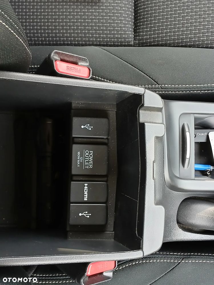 Honda Civic 1.8 Lifestyle Navi + Leather + ADAS - 11